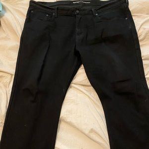 Black 40x30 Old Navy slim straight jeans
